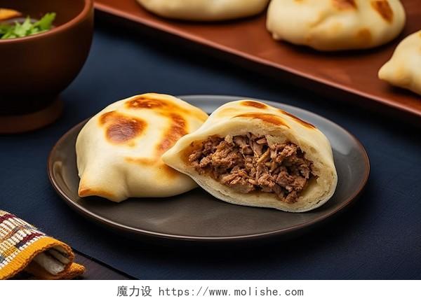 新疆特色烤包子中国传统美食早餐